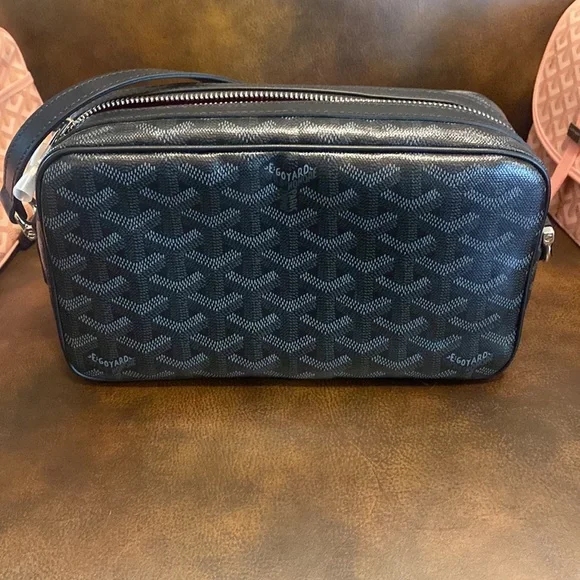 RARE GOYARD CAP VERT JET BLACK LIMITED EDITION WITH RED INTERIOR - Picture 14 of 17